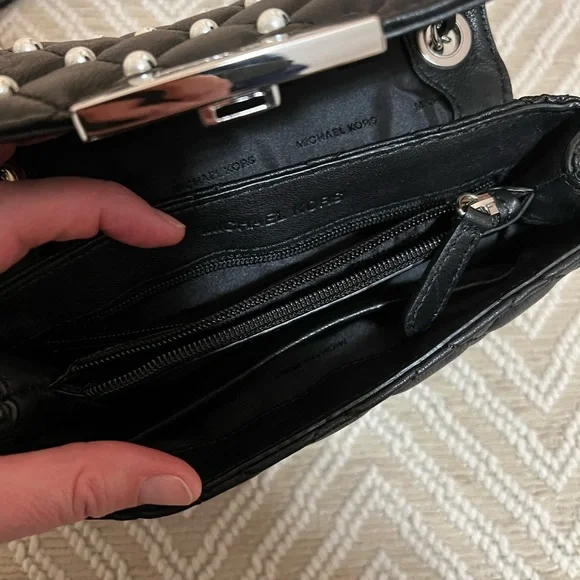 Michael Kors Quilted Leather Shoulder Bag with Pearl Accents Excellent condition - Picture 7 of 9